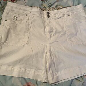 Dakota White Shorts size 16